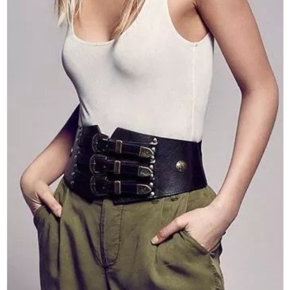 🍒NWT🍒 UO SATIN LACE UP CORSET BELT - Picture 8 of 8